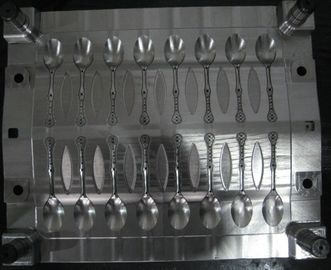 डिस्पोजेबल चम्मच फूक चाकू के लिए टिकाऊ प्लास्टिक इंजेक्शन मोल्डिंग मशीन